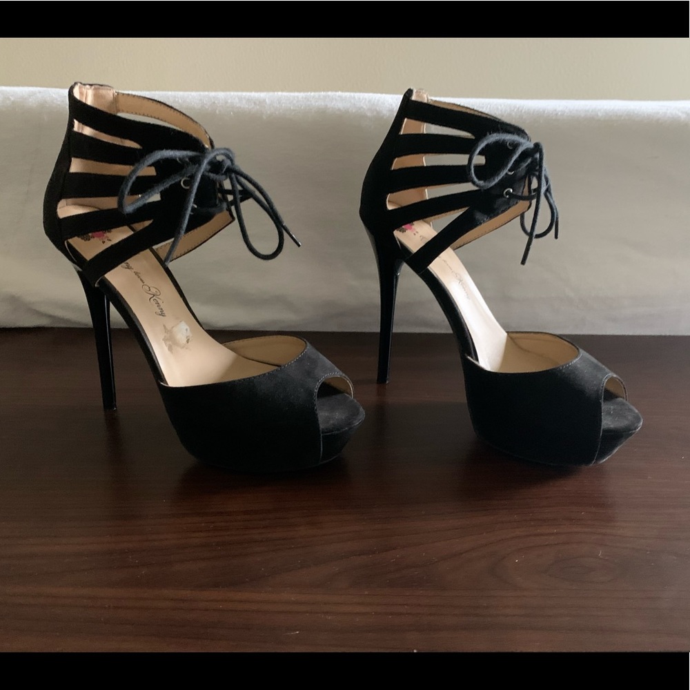 Penny Loves Kenny Black Heels